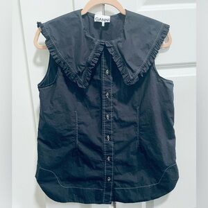 Ganni Black Sleeveless Blouse with Ruffled Collar size38